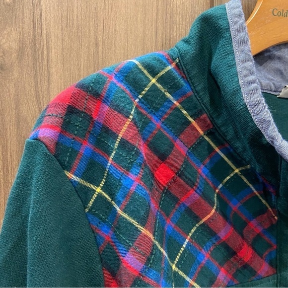 L.L. Bean Green Plaid Pullover Top - Picture 3 of 11